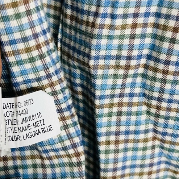 Johnnie-O Hangin’ Out Performance Button Up Shirt Large - Picture 8 of 9